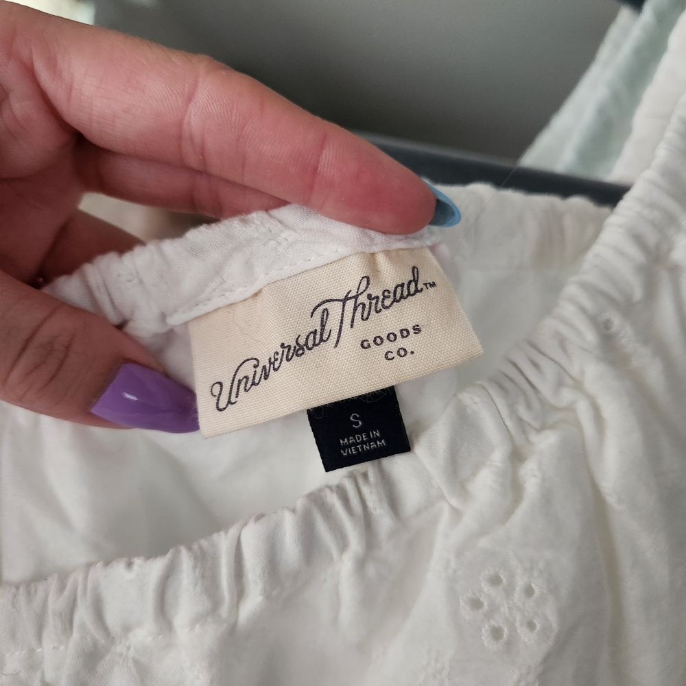 Universal Thread White Eyelet One-Shoulder Top - Picture 2 of 3
